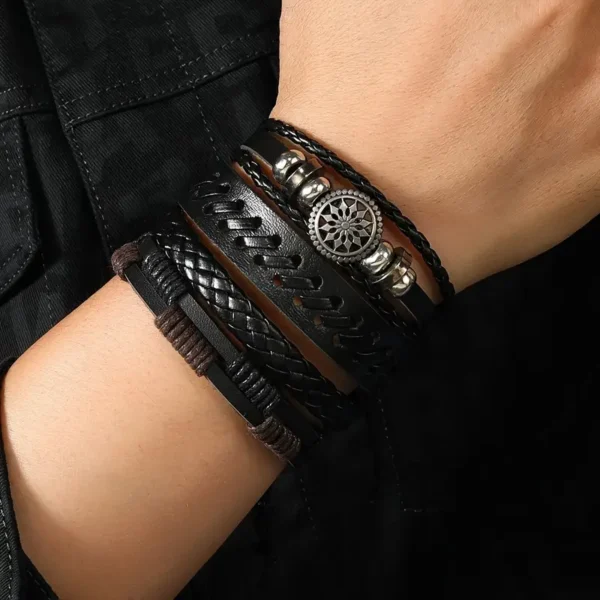 Pulseras girasol sobre brazo