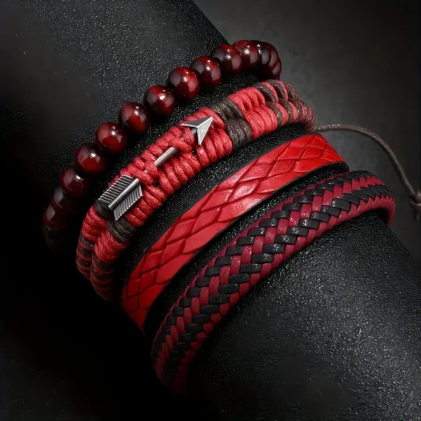 Pulseras rojas con flecha en mostrador