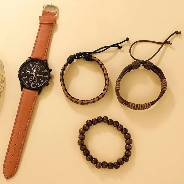 Reloj y pulseras sobre una mesa